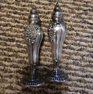 Vintage Silver Plated Rogers Oneida Shakers